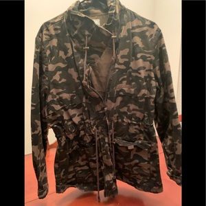 Kensie XL Camo Jacket.